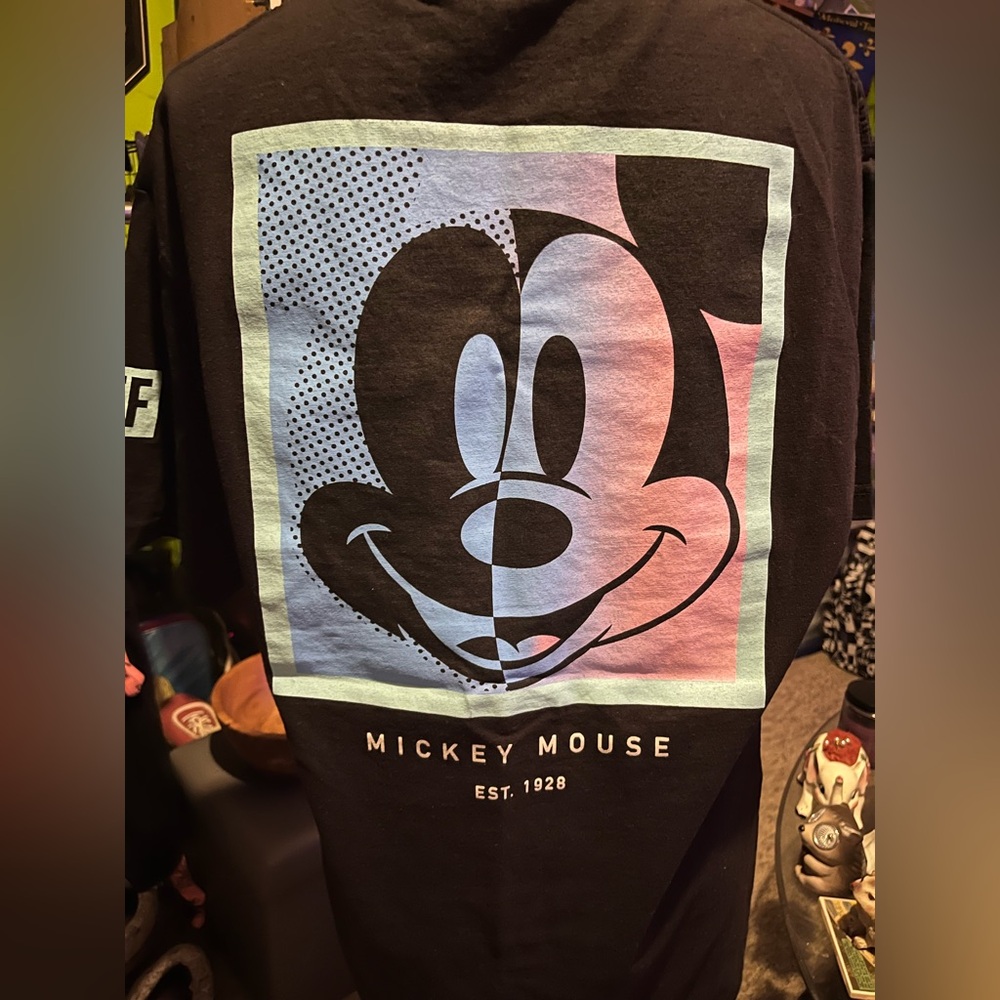 ✨NEFF MICKEY MOUSE SHIRT MENS SIZE LARGE✨